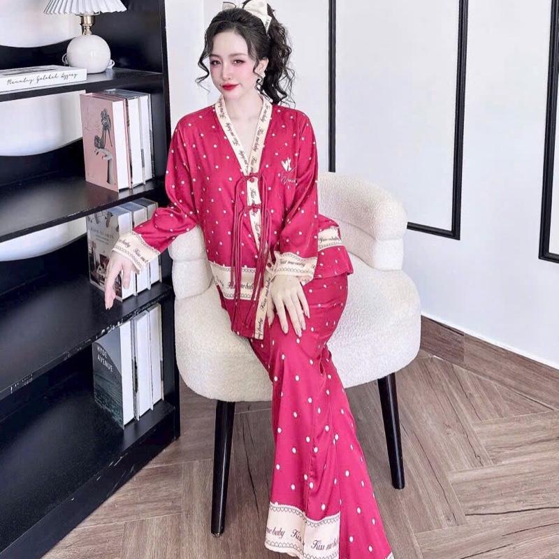 ️ĐỒ BỘ NỮ Cổ Y nút tàu C.A.T new Form 65 kí, lụa latin, nút bọc vải 1