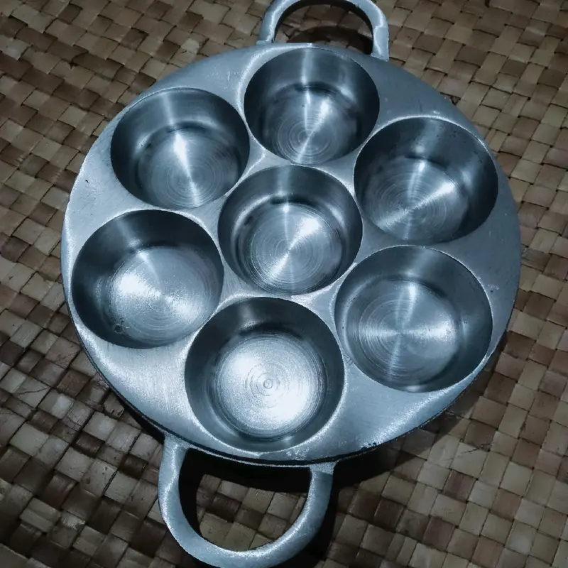 Cetakan Bikang prima standart/Sedang.Apem .Cetakan Bikang Mawar Kitchenware Diameter Lubang 7cm Kedalaman 3 2cm Blakang Tidak Berlubang 1