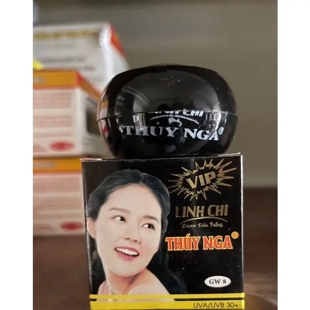 Kem Linh Chi Thuý Nga Trắng Da hộp đen 0