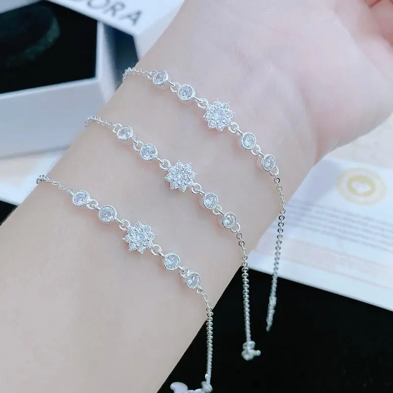 Lắc tay kiểu bạc ta họa tiết xinh xắn dáng nhỏ xinh LTJ459 Hoa Len 2