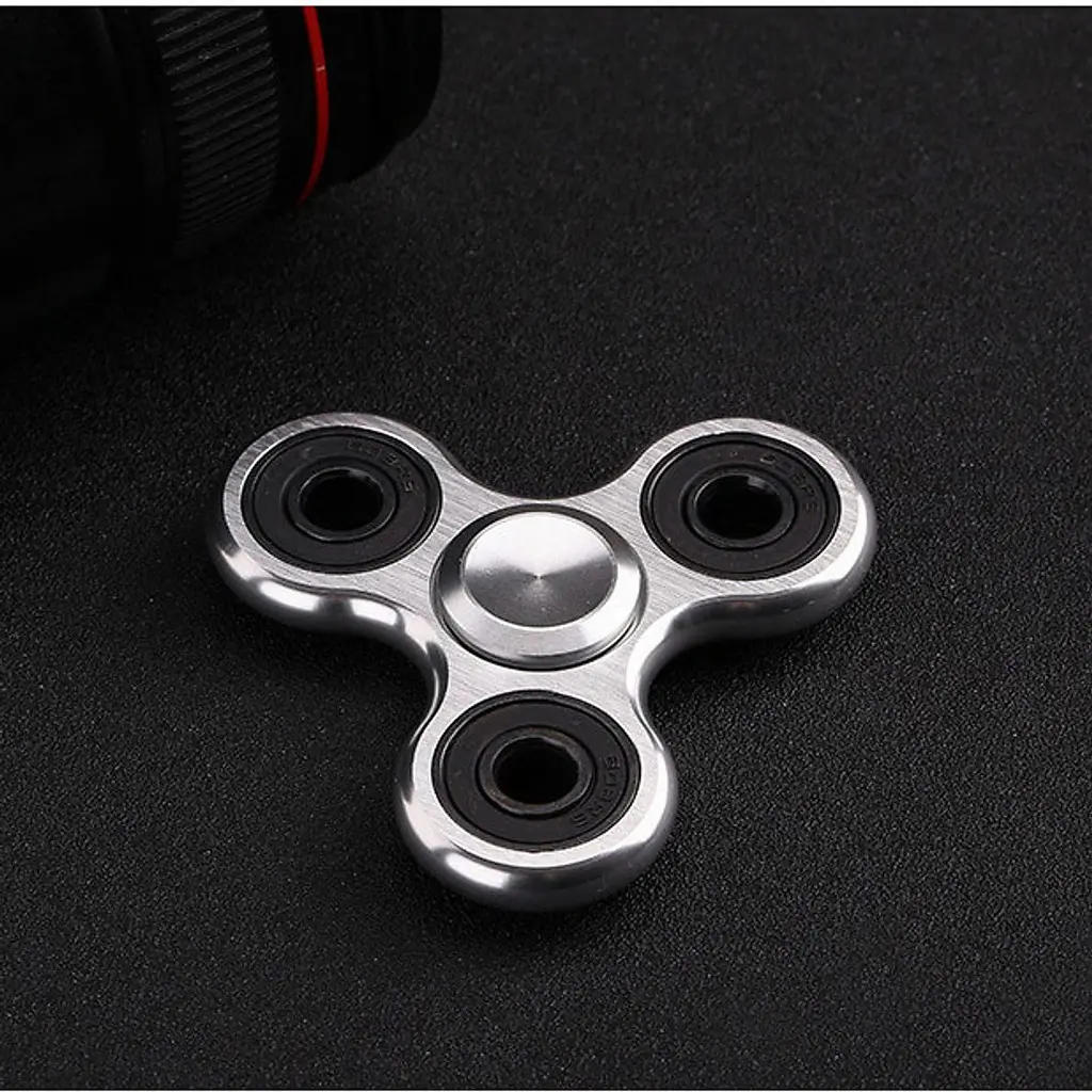 Đồ Chơi Con Quay Hand Spinner 3 Cánh Nhôm Cao Cấp Giảm Stress