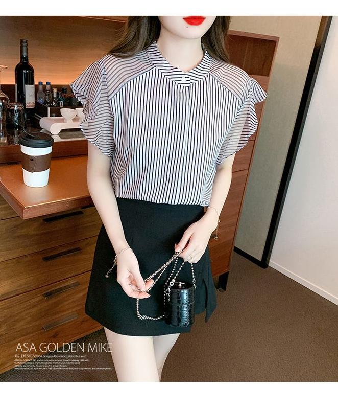 Product Introduction of Áo Voan, Họa Tiết Sọc, Tay Bay Cho Nữ, Thời Trang Mới Mùa Hè 2024, Phong Cách Phương Tây Nhỏ Áo ngắn Tay Top Women Sơ Mi Sọc Kẻ Cổ Tròn 13