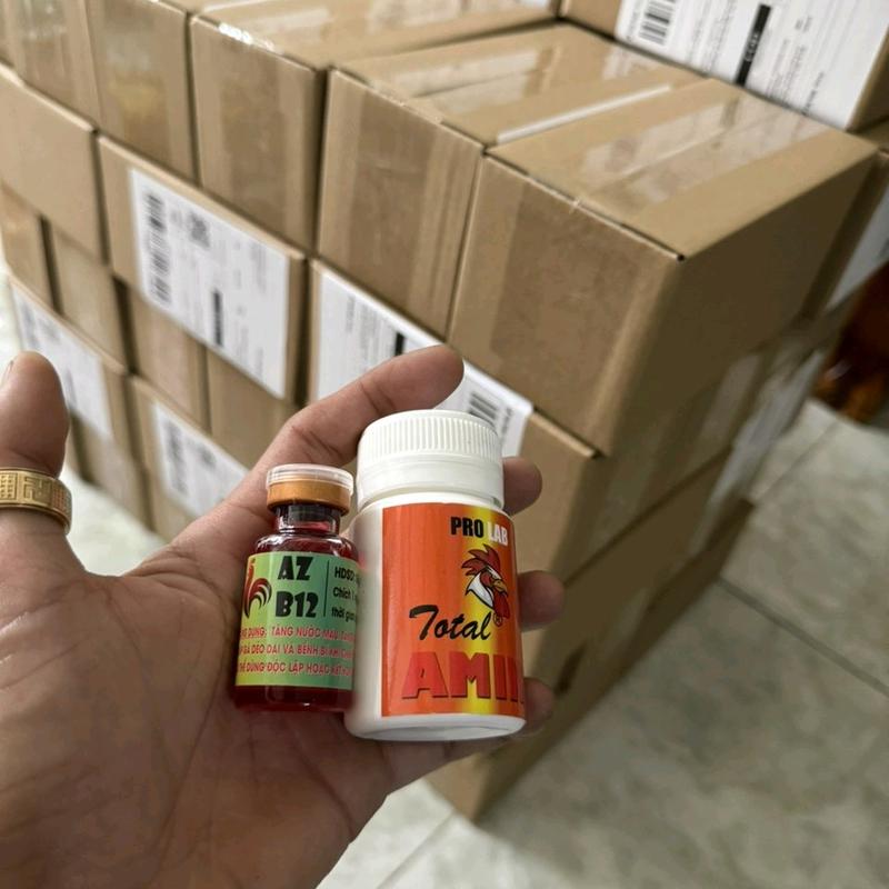 combo kết hợp az b12 thể tích 18ml  và 30 viên  aminototal .   dùng được 30 cử nui gà nồi hoặc 60 cử nui gà tre . . Lên kg nhanh