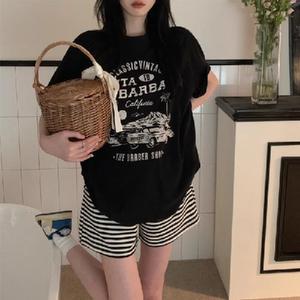 ชุดนอนฤดูร้อน, OOTD, สำหรับผู้หญิง, การออกแบบเฉพาะใหม่, เสื้อยืดแขนสั้น, กางเกงขาสั้น, ลายทางสีดำ, เหมาะสำหรับนักเรียนหญิง, ชุดแฟชั่น, เหมาะสำหรับออกไปข้างนอก