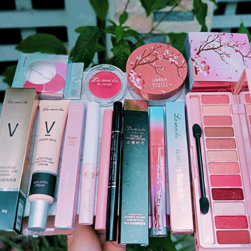 Bộ Trang Điểm Cá Nhân 8 món Lameila Son Phấn Mắt phấn phủ má hồng