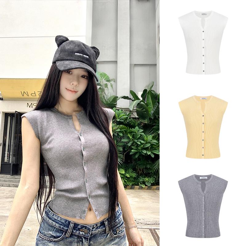  Áo Len Dệt Kim MosesQueen Một Hàng Cúc Ngắn Tay Dáng Ôm Áo Mỏng Phong Cách Gợi Cảm Trang Phục Cô Gái Nóng Bỏng Thời Trang Nữ Mùa Hè 2025 # 59818 
