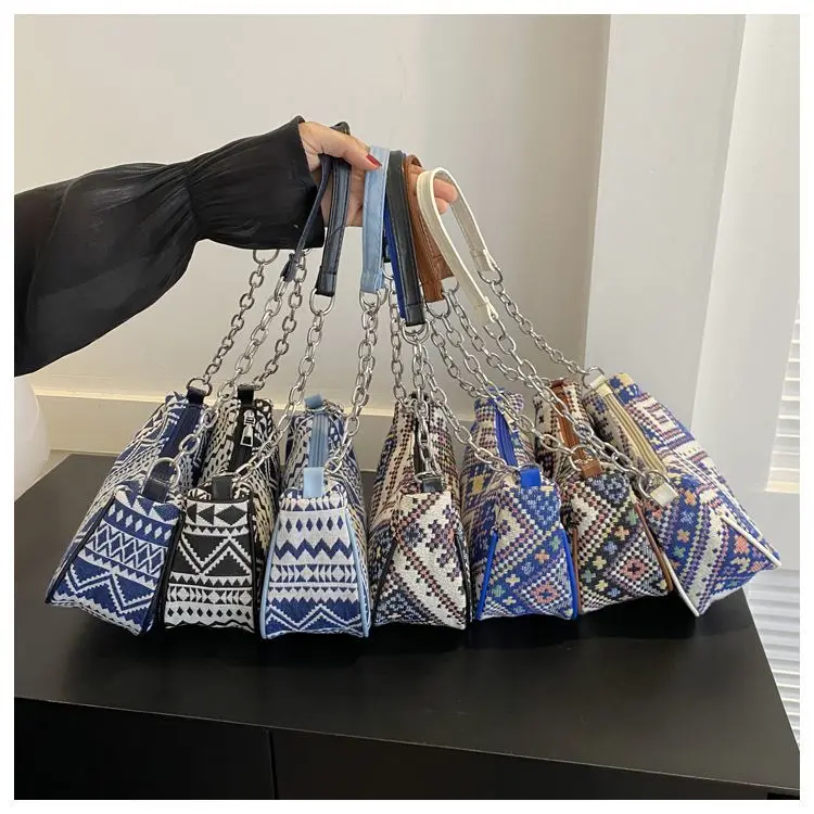 Niche design trendy women's bag embroidered ethnic style small square bag chain fashionable all-match hand-held shoulder underarm bag