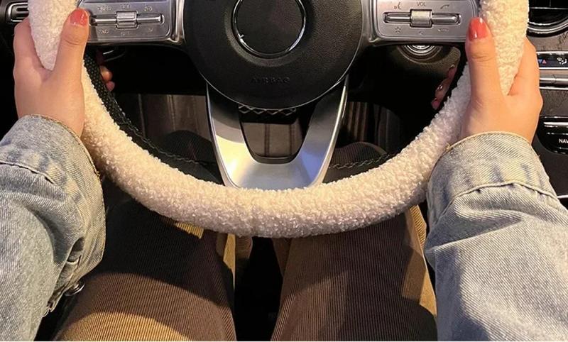 Product Introduction of Diameter 38cm Car Steering Wheel Handle Handlebar Sleeve Warm Cover Plush Non-slip Cartoon Universal Car Steering Wheel Cover 24