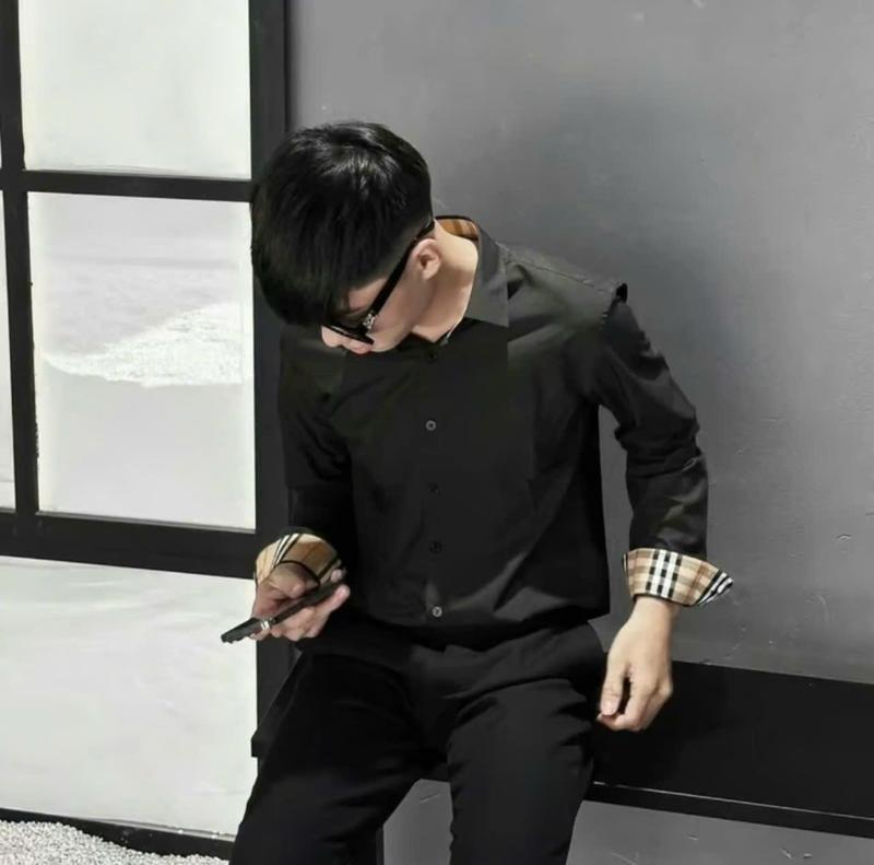 Áo sơ mi nam 2 màu trắng đen phối màu tay và cổ caro ,chất vải dày dặn phong cách trẻ trung mẫu mới Menswear