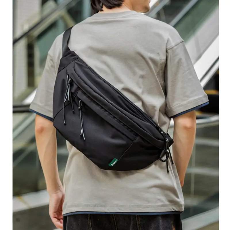 Túi đeo chéo Moyyi MY3326 màu đen, chất liệu Oxford trượt nước - Bag