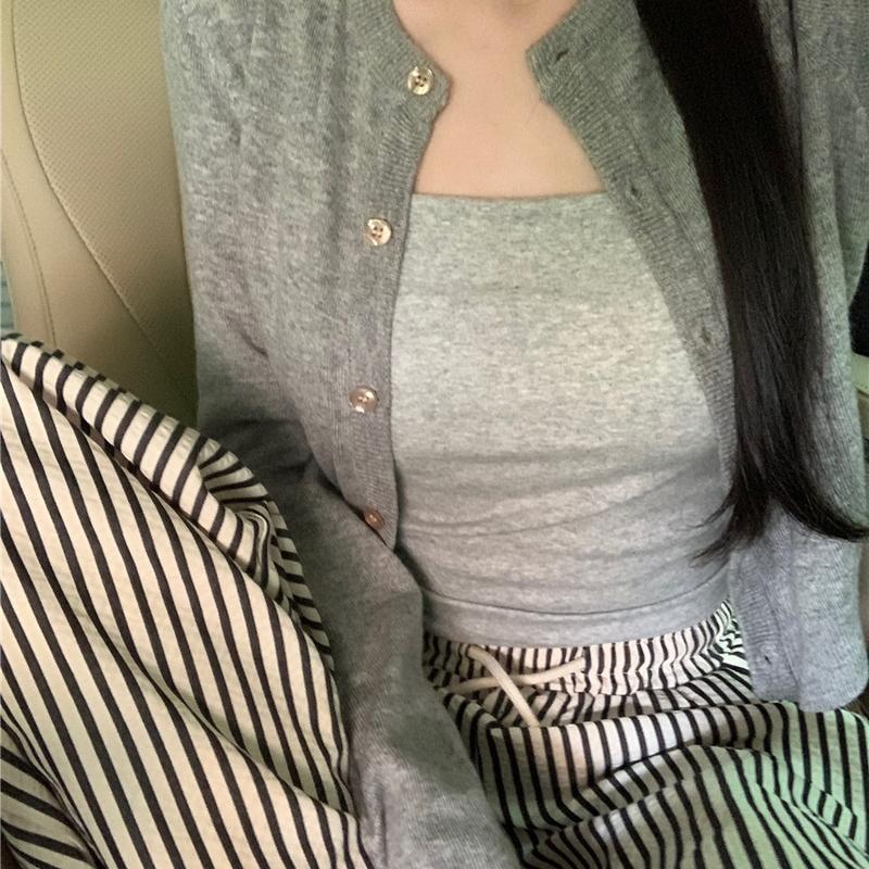 Product Introduction of Áo Cardigan Dệt Kim, Phong Cách Hàn Quốc, Cổ Điển, Áo Len Một Bên Ngực Cho Nữ, Bộ Sưu Tập Mùa Xuân Và Mùa Thu 2024, Áo Váy Băng Quấn Phong Cách Cô Gái Nóng Bỏng, Áo Khoác Đỏ 13