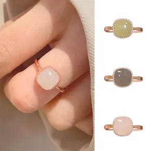 Cincin Giok Hetian Wanita Desain Ceruk Vintage Minimalis Cincin Indeks Batu Giok Putih Buatan