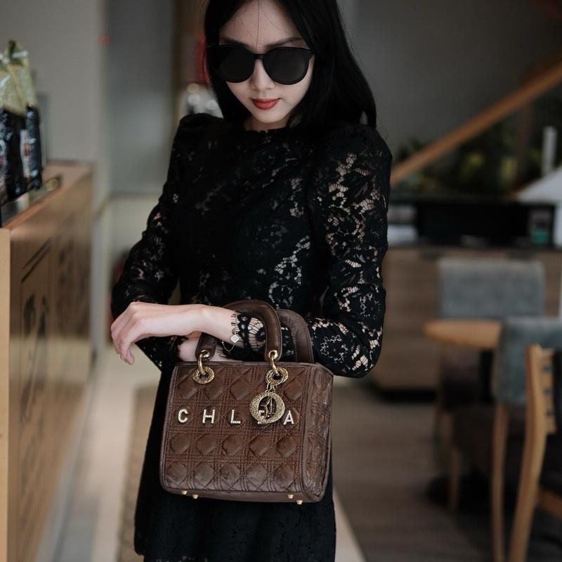 MG6910-2. Túi xách nữ thương hiệu HongKong MISS GAIL thiết kế phủ nhung dự tiệc sang chảnh, thời thượng. Bag - Full box