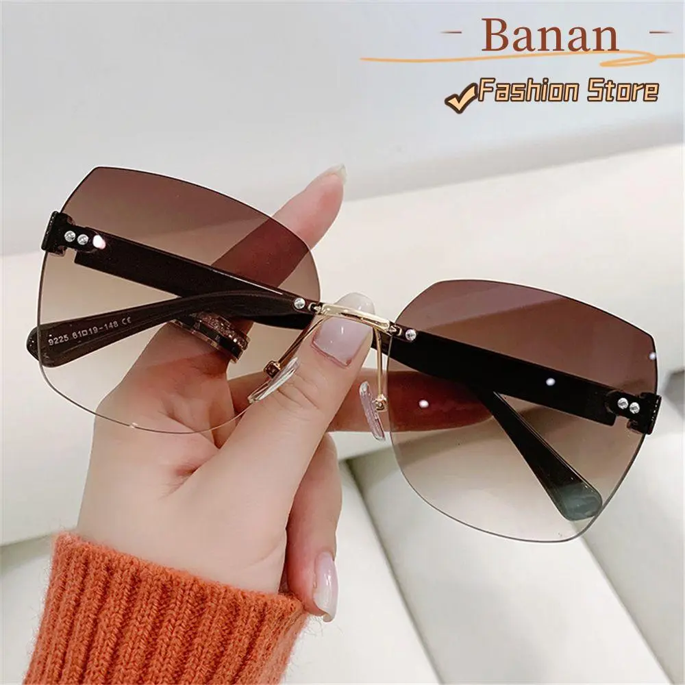 2024 New Vintage Ladies Eyeglasses Gradient Sunglasses Frameless Sun Glasses Women Shades Rimless Sunglasses