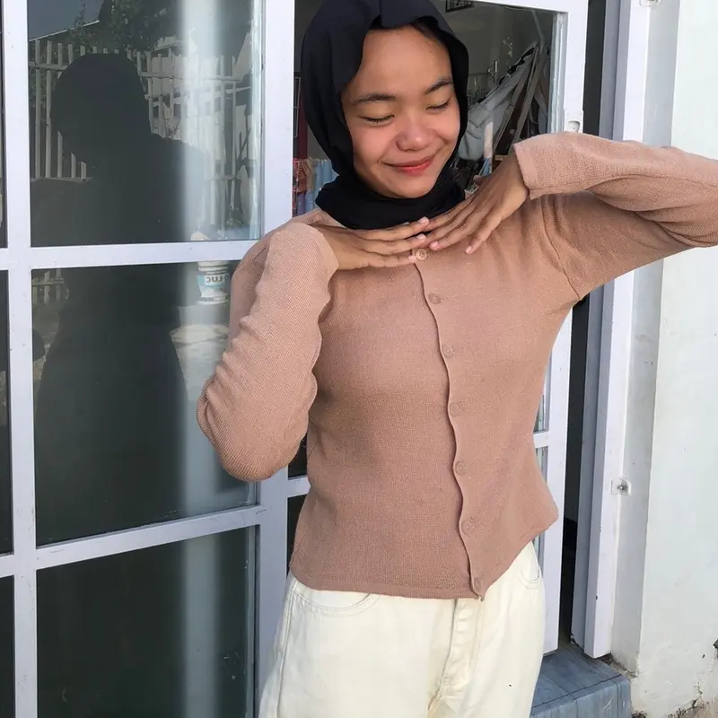 Cardigan Crop Rajut Wanita | Slim Fit Body Ld 90cm Knitwear 5