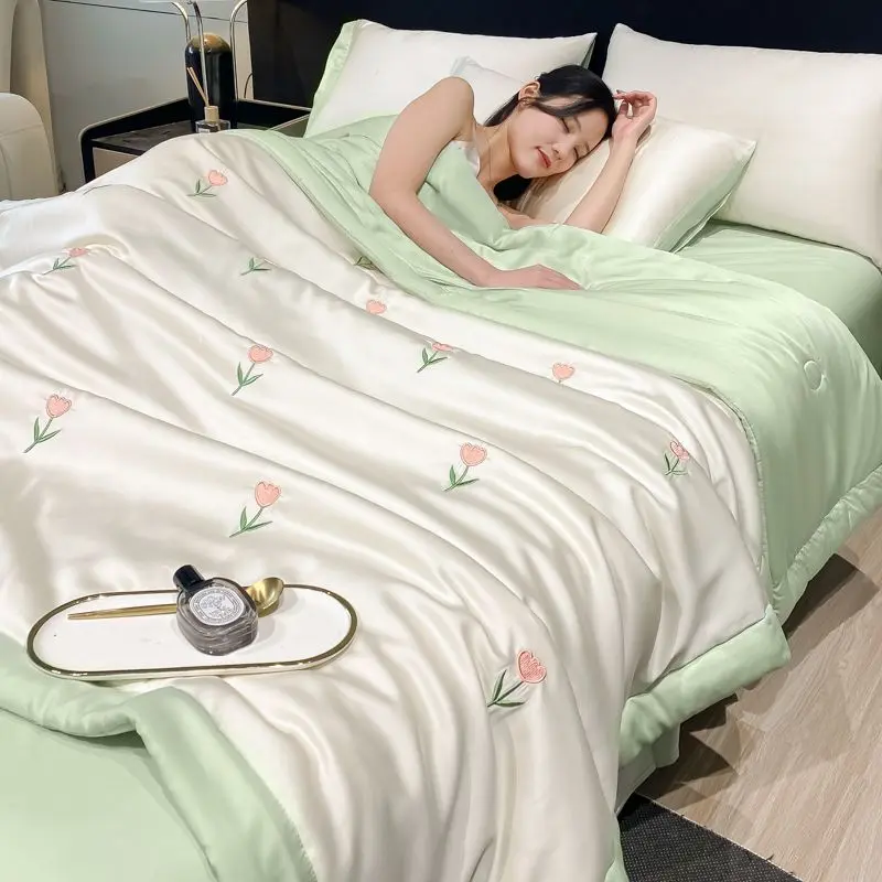 Chăn Mùa Hè, Chất Liệu Lụa Lạnh Bộ Bốn Món, Vỏ Thoáng Khí, Có Thể Giặt Máy, Thích Hợp Cho Giường Đơn Và Đôi, Chăn Mùa Hè Mỏng, Bộ 2024a 3