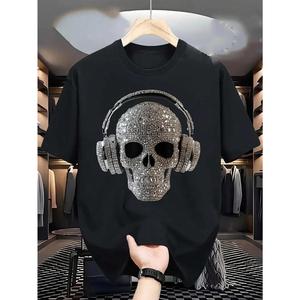 Camiseta de algodón de estilo vintage para hombre, con estampado gráfico de calavera con auriculares - Parte superior de cuello redondo de manga corta, estampado de diamantes falsos, ajuste regular