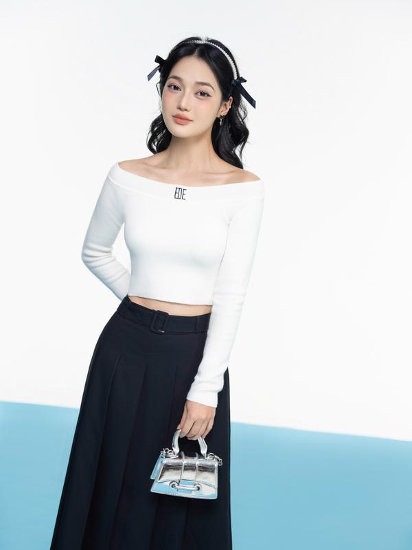  Áo len nữ trễ vai tay dài Eva de Eva 24AALT018T 