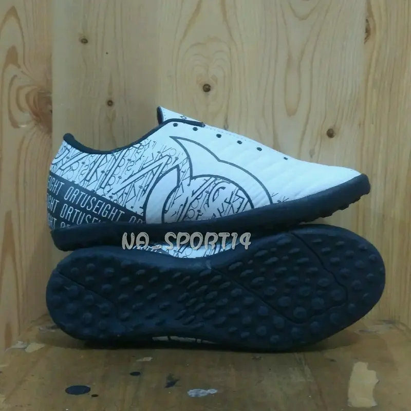 Sepatu Futsal Anak Cyper 7