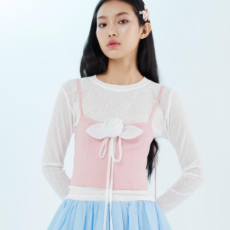 Gimme A Hug - Áo Layer tay dài phối cami Hoa hồng