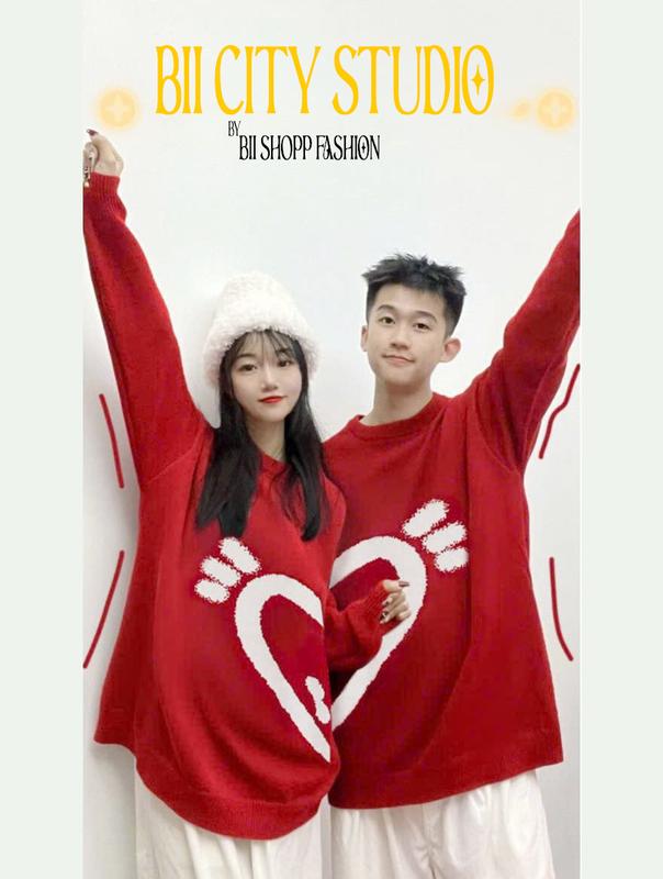 Áo Sweater Đôi Trái Tim Nữa Đỏ Đen phong cách, Áo sweater đôi from Rộng Phong Cách Unisex Basis Ulazang. Jacket Top Women Pants Cổ Tròn 5