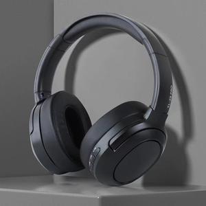 注目 ワイヤレスノイズキャンセリングヘッドフォン、オーバーイヤーデザイン、1点。重低音とクリアな通話対応で、ゲーム・スポーツ・オフィスに快適。人気商品