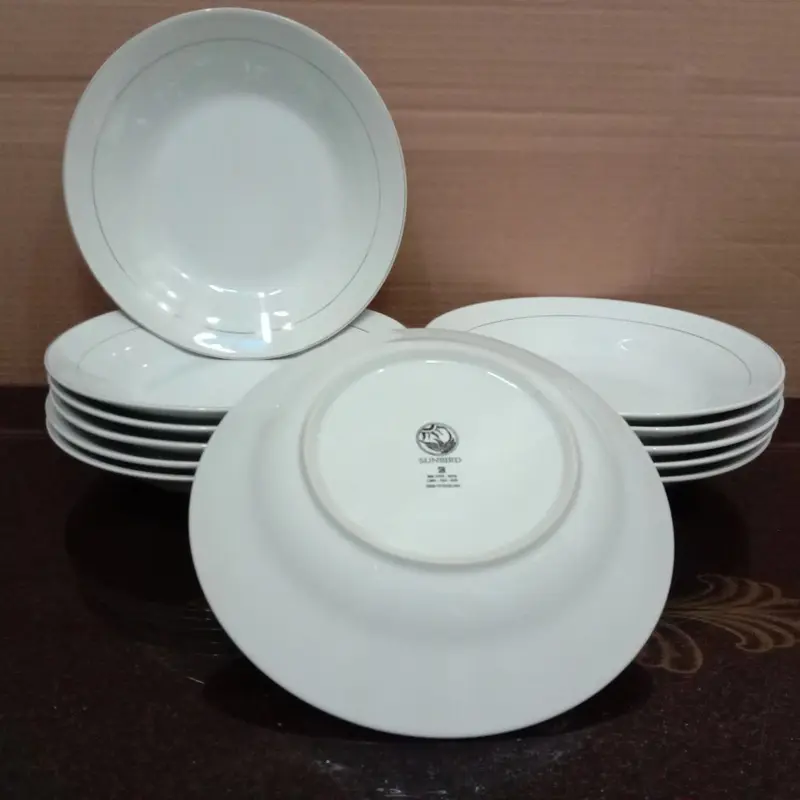 Piring Makan Keramik Polos List Emas 9 inch Kitchenware 1