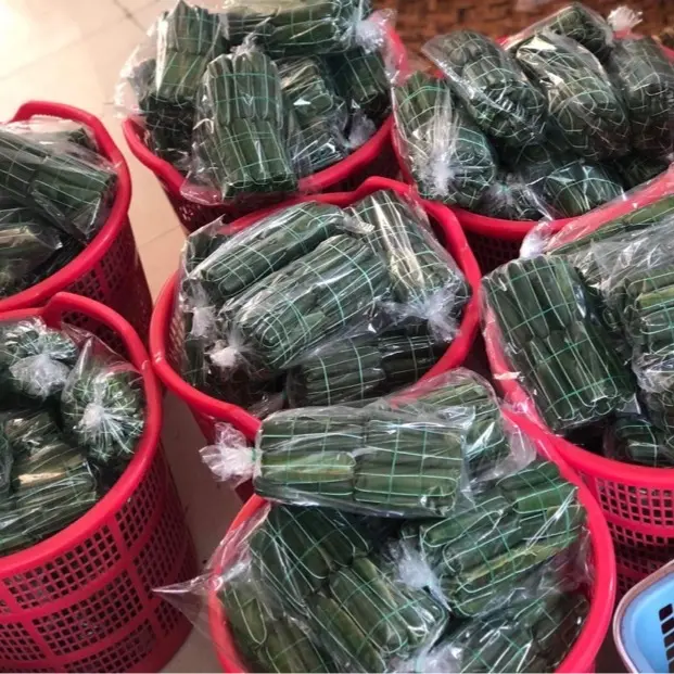 100 cái Nem Chua-Đặc sản Thanh Hoá chuẩn vị. Làm từ thịt và bì, có vị chua cay. Lên men bằng thính gạo. Food nem  chua 3