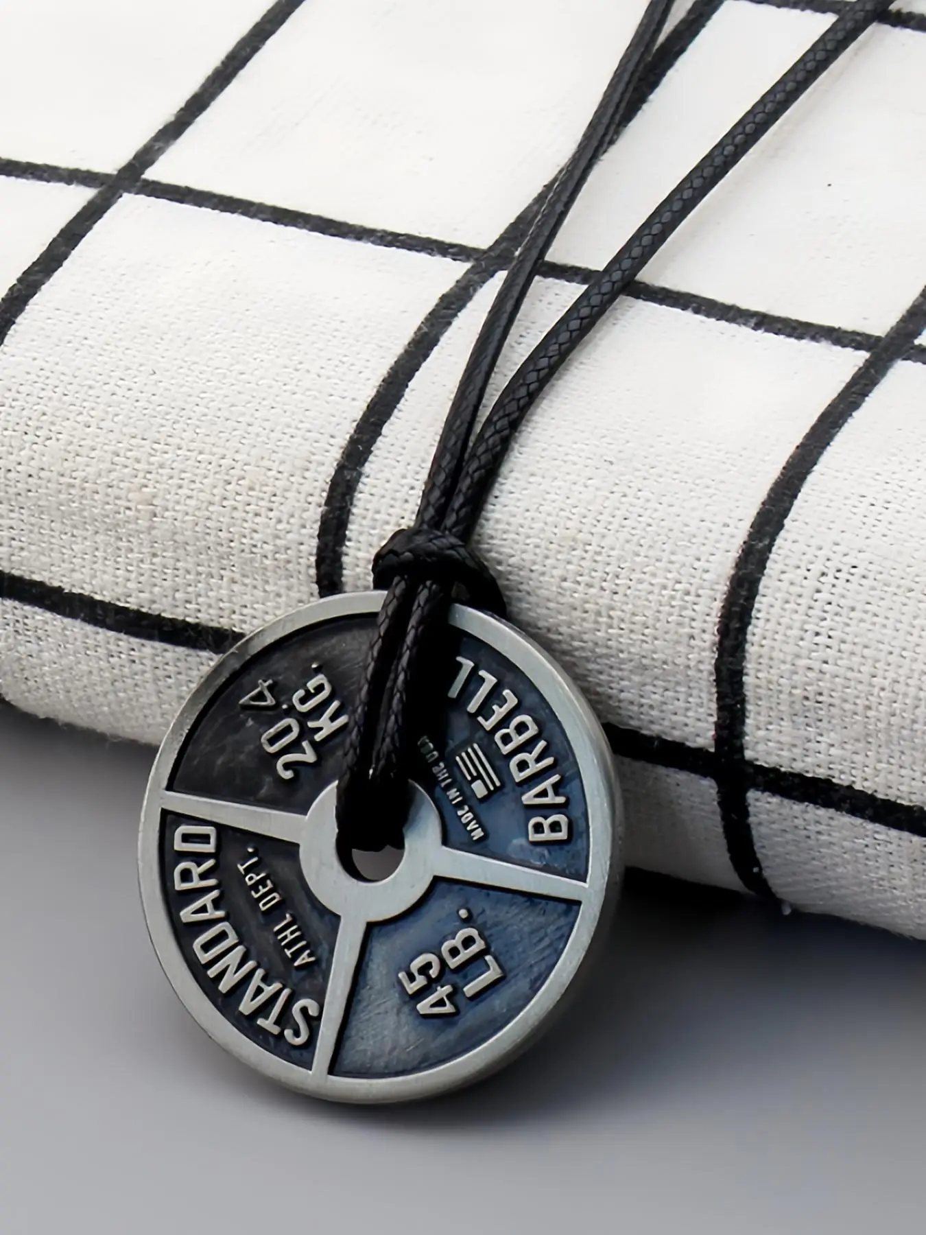 Round Shaped Dumbbell Design Pendant Necklace, Sportive Adjustable Pu Leather Lanyard for Men, Fashion Accessories for Daily Wear