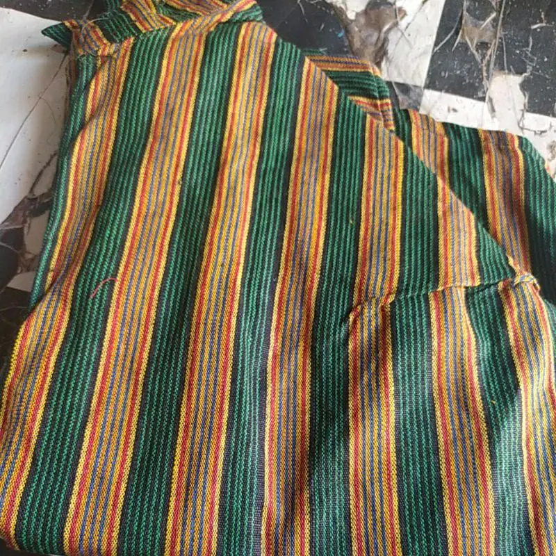 Baju Adat Khas SOLO // Baju Surjan Lurik // Baju Tradisional || Motif Lurik Tradisional 3