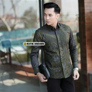 KAMANDANU HIJAU Batik Pria Slimfit Lengan Panjang Modern Katun Halus Nyaman Full Furing Premium Warna Hijau Army Laseman