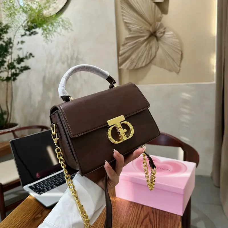 Túi Xách Tay Nữ Đeo Vai Đeo Chéo khoá T hộp Size 19cm (Bản 2 dây) Bag 1