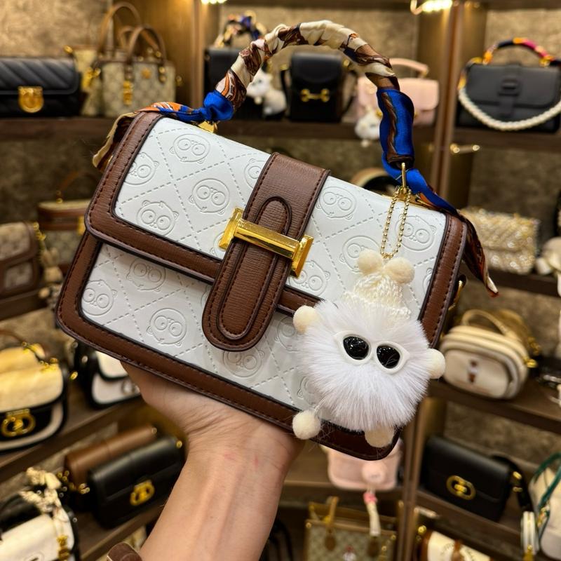 (TẶNG KHĂN VÀ GẤU) Túi Khoá Chữ H Dập Vân Gấu Chìm Kèm Phụ Kiện Khăn Gấu - T23 Bag Nhung Nữ Kem Da