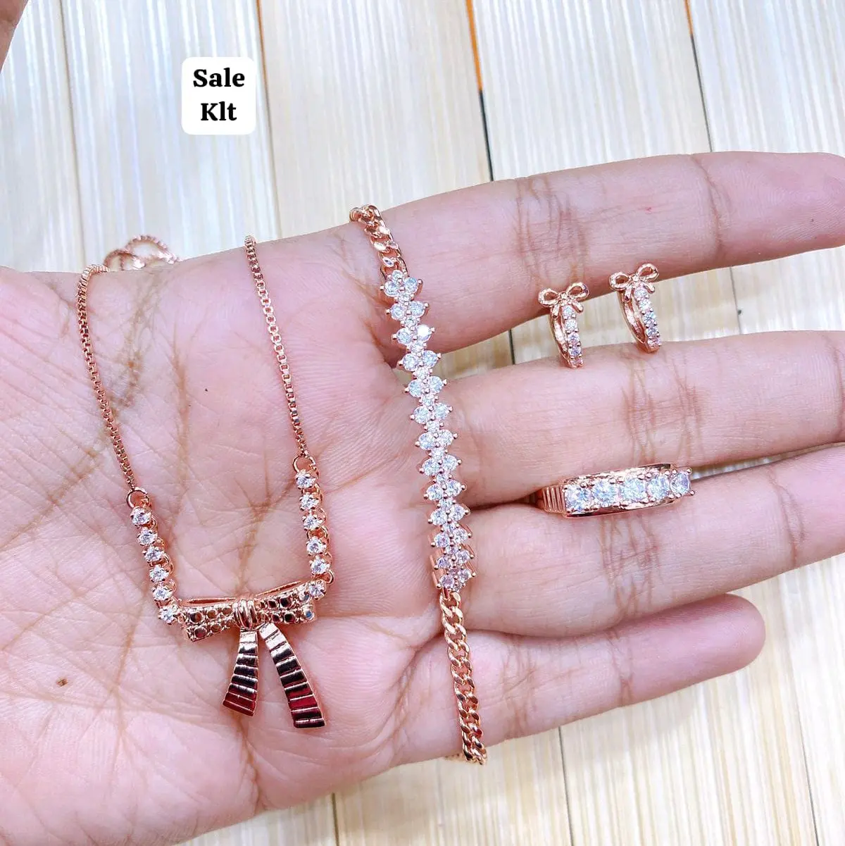 set replikaa berliian, awet, elegant, cocok pake kondangan, real pict