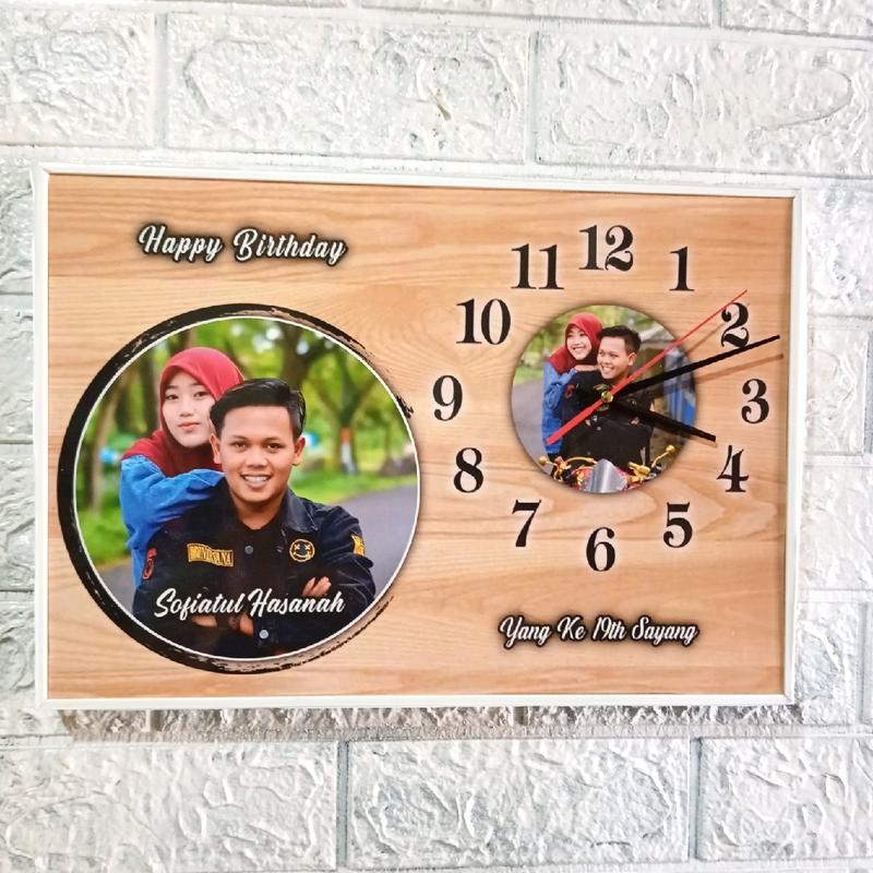 Jam Dinding Custom Foto Sudah Di Bingkai ( Hadiah Ulang Tahun, Pernikahan, Anniversary, Wisuda) Ukuran 30X20 cm Modern Gantungan Frame unik 7