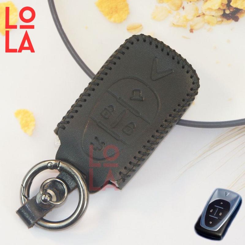 Bao da chìa khoá Vinfast VF8.VF9 VFE34,E34,VFE34 ô tô xe điện chât liệu da bò hoàn thiện bằng tay Lola Móc Khoá