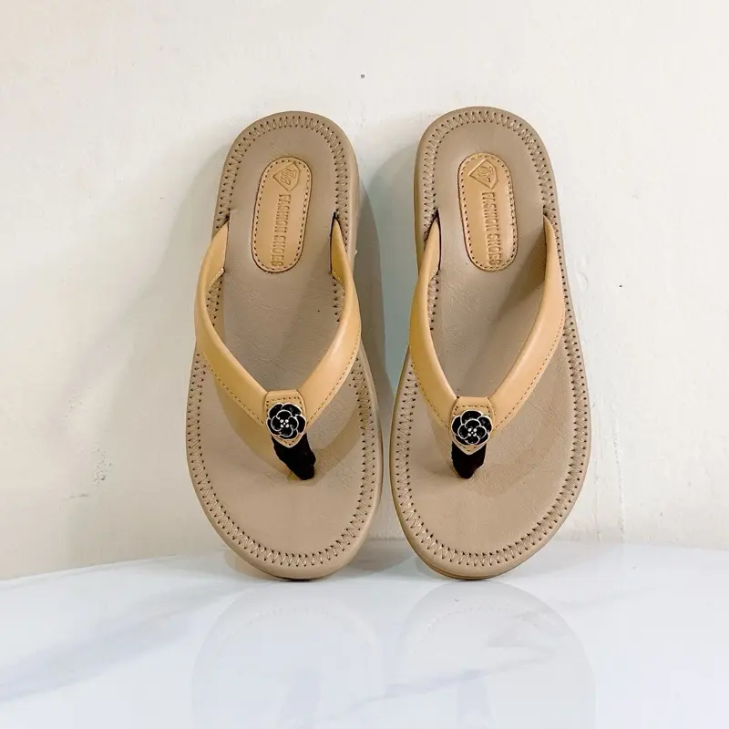 Giày dép trà my - Dép kẹp da  khóa bông - size 36-40- phong cách trẻ trung, đơn giản , thanh lịch 3