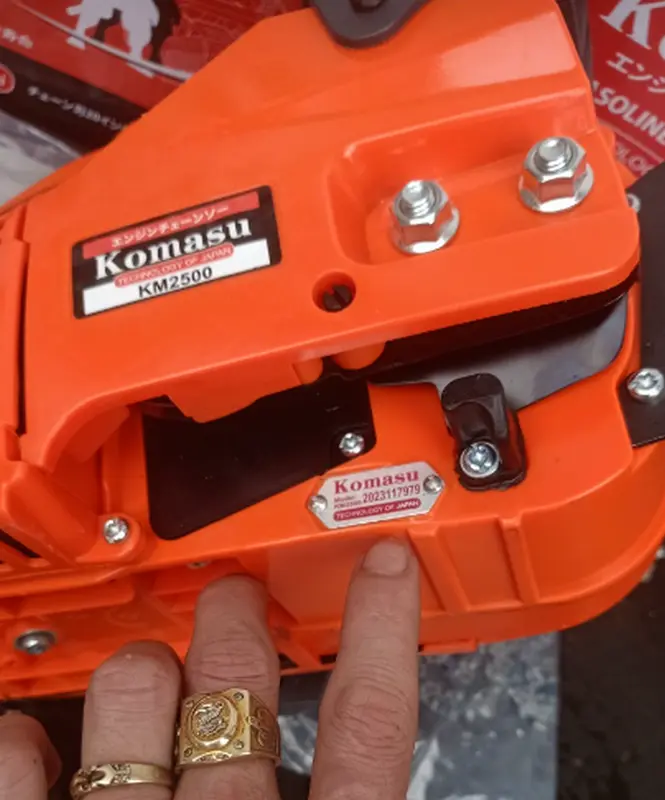 Máy cưa xích chạy xăng mini Komasu - Lam 30 cm xi lanh 25cc - Bảo hành 24 tháng keoti a phát cỏ stihl 382 đầu máy cắt cỏ 2