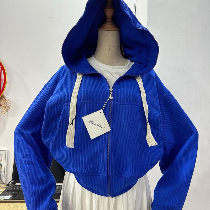 Áo khoác nỉ gân nữ fom vừa Top mới về nón siêu to + dây kéo cao lên mặt + 2 túi ngoài + 2 túi trong to + tay xỏ ngón+ trong áo không có lót bông hàng bo vải không bo chun freesize từ 40kg-65kg Thun Women Hoodie