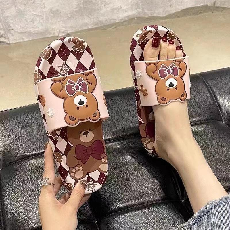 Summer super comfortable cool slippers for women wearing cartoon cute girls, student nurses, outdoor home, indoor bathroom slippers 1