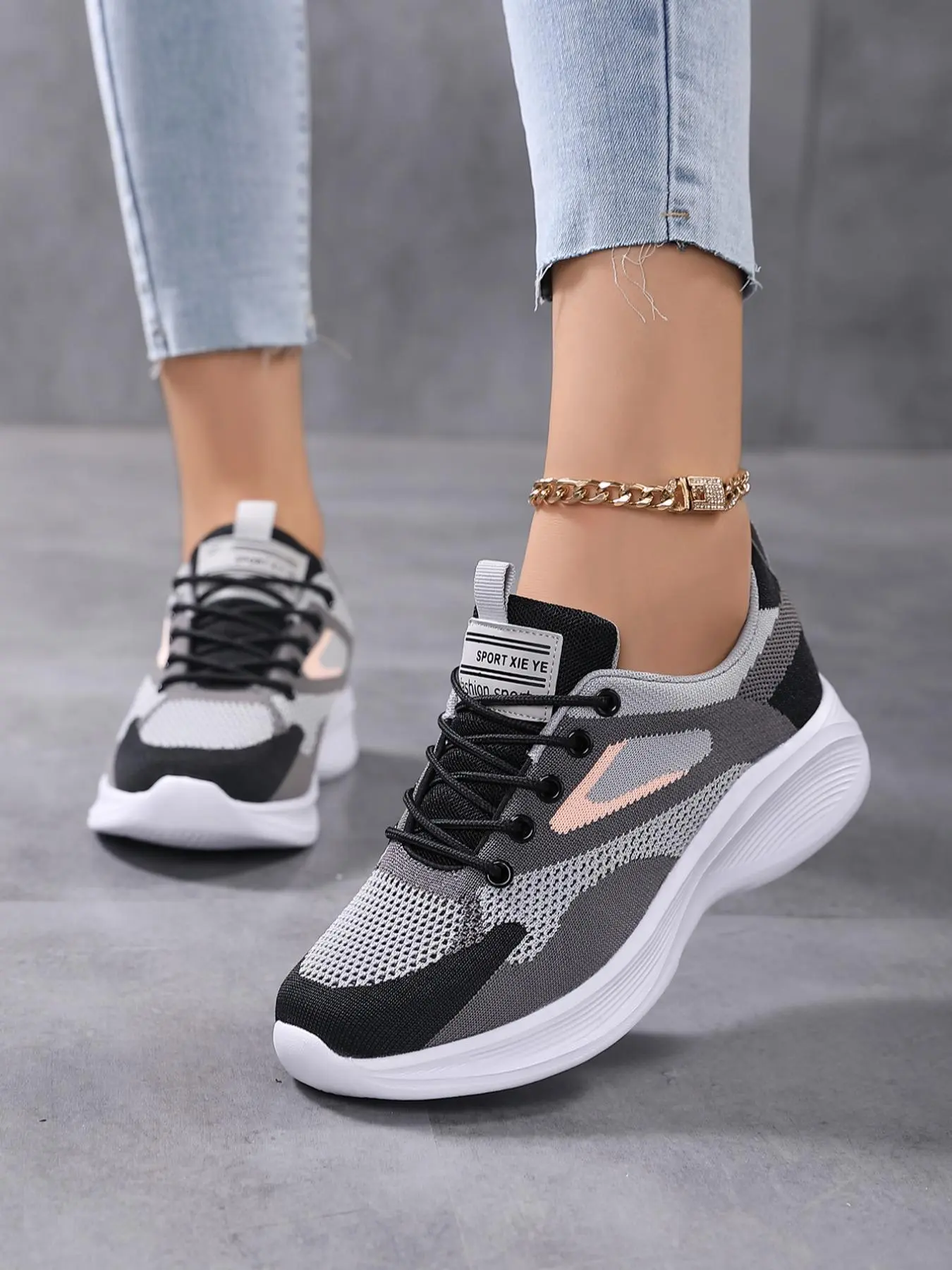 Women's 1 Pair Breathable Lightweight Mesh Sneakers, Casual Versatile Patchwork Design Running Shoes, Color Block Lace up Front Running Shoes Sporty Outdoor Sneakers
