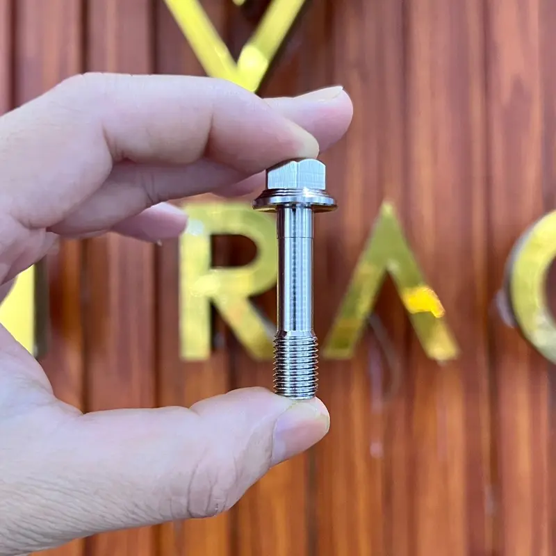 Ốc Hạ Phuộc Trước 10li Dài 4cm Nhiều Dòng Xe inox304 ( Mẫu Thái ) Phụ Tùng,Phụ Kiện 1