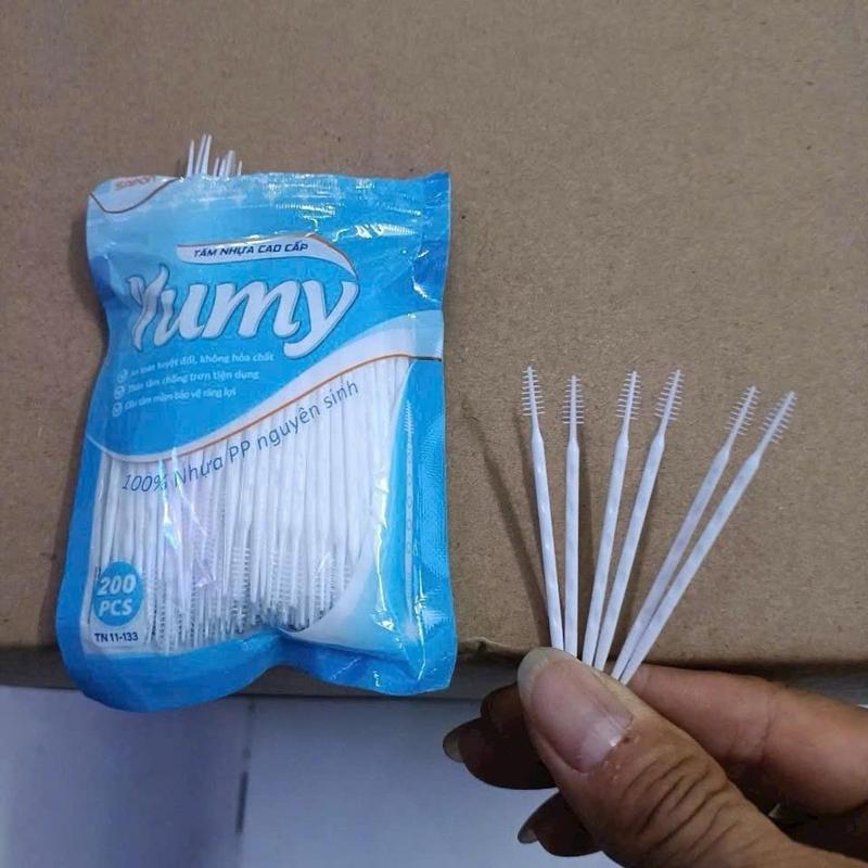  Tăm nhựa cao cấp Tăm xỉa răng YUMY TN11-133 - 200 cái túi 