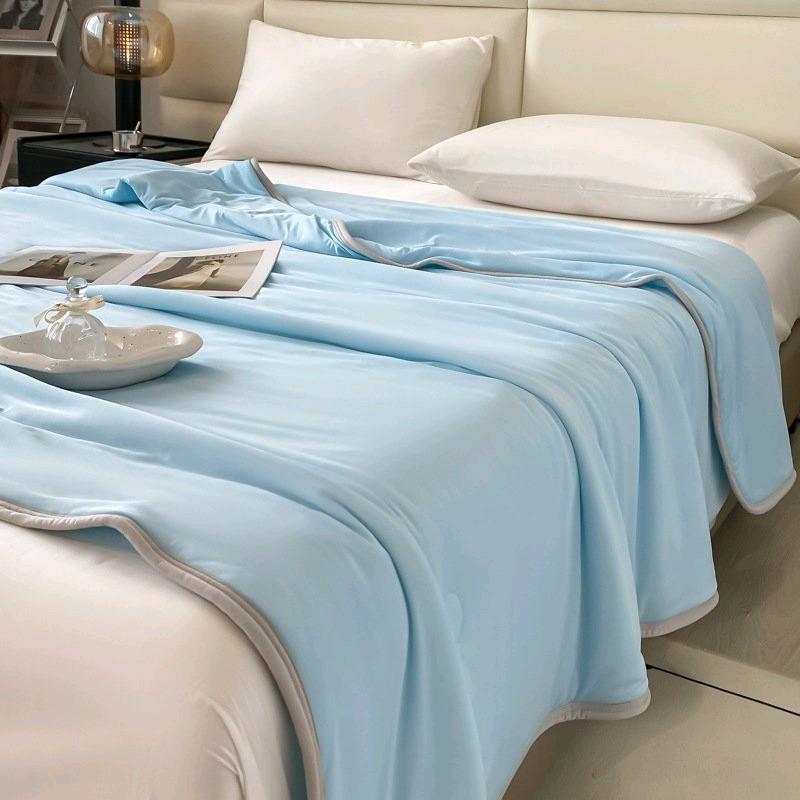 Chăn thun lạnh Latex kháng khuẩn, hàng nhập khẩu dùng cho mùa hè, hè thu, chất liệu vải thun organic mát lạnh, mềm mại, không kích ứng, không nhăn, không xù, thoải mái giặt máy, chăn hè đã được trần bông mỏng tạo cảm giác êm ái, nhẹ nhàng, kt 2m×2m3-1,5kg