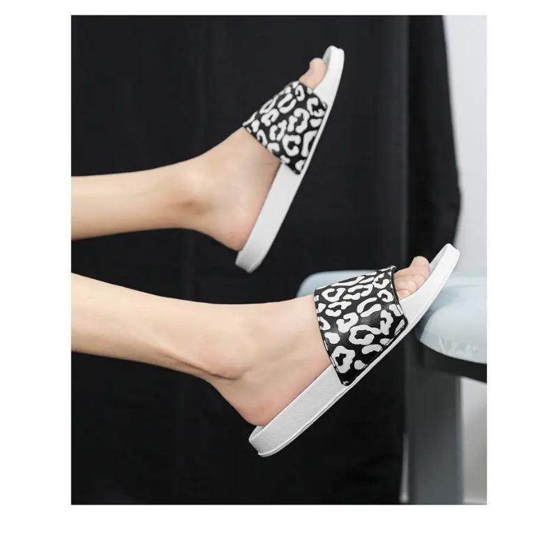 Product Introduction of 2025 new zebra and lip striped slippers, neutral and fashionable home slippers 17