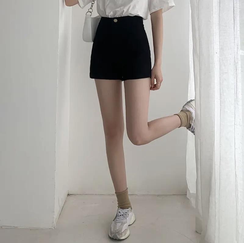 Product Introduction of Quần đùi nữ lưng cao chất vải kaki co dãn nhẹ hack dáng phong cách basic dễ phối đồ BBKK1 Trắng Women Pants Jean Nhung 11