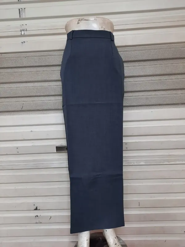 Rok kerja kantor wanita model span warna abu tua, coksu tua, milo, mocca, hitam cream, coklat, putih, silver dan ungu tua Brand Syakira by Azkia Polos Slim-fitting Hitam Formal 1