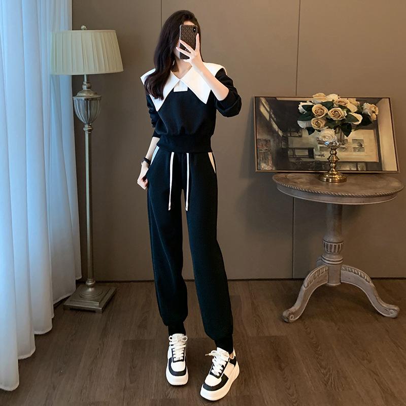 Product Introduction of Set đồ nữ áo cổ thuỷ thủ quần ống bo gấu, set đồ thể thao chất nỉ sang chảnh phối đen trắng TS232 Sport Thun 12