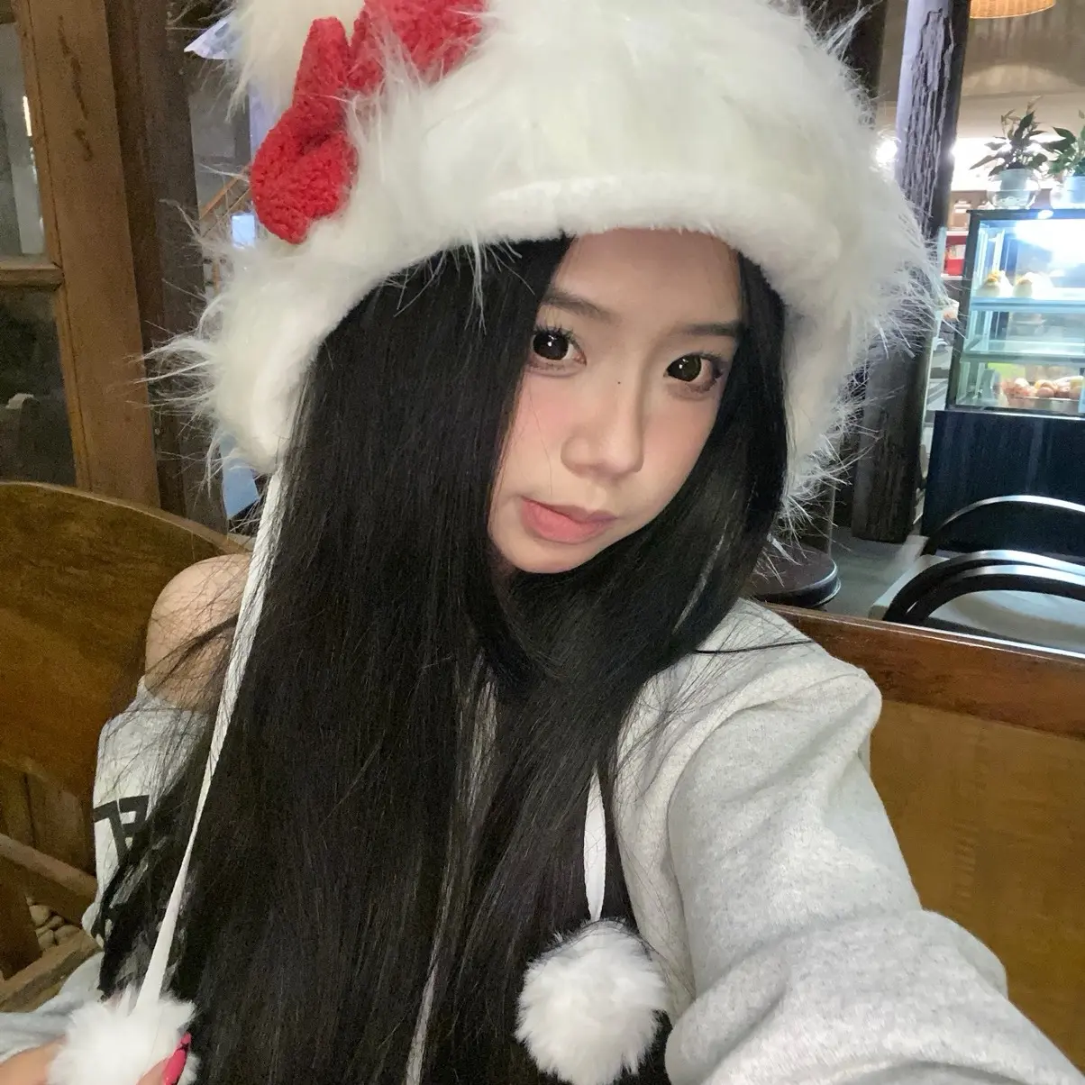 Mũ lông Hello Két, dễ thương và hợp Xu hướng
