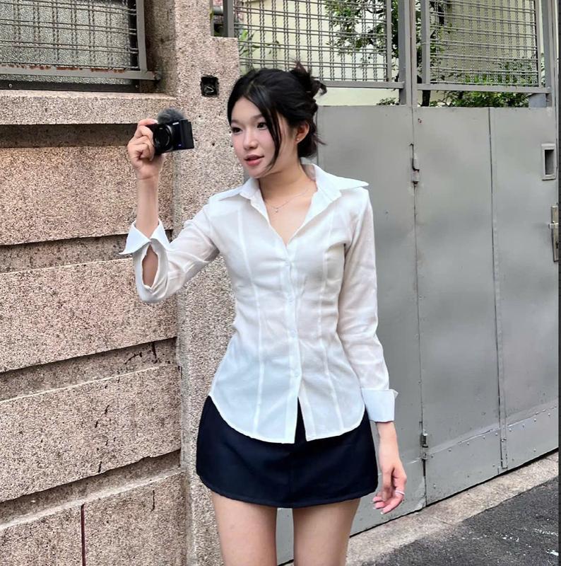 THE QUẠO - Áo Sơ Mi Nữ dáng ôm chiếc eo Tay Dài Màu  TRẮNG KEM S0309_611